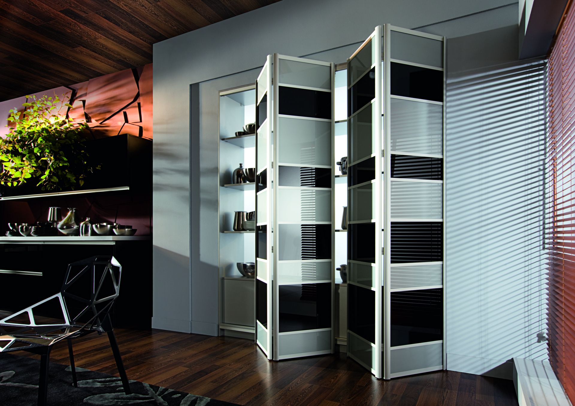 Szafy z drzwiami składano-przesuwnymi Komandor